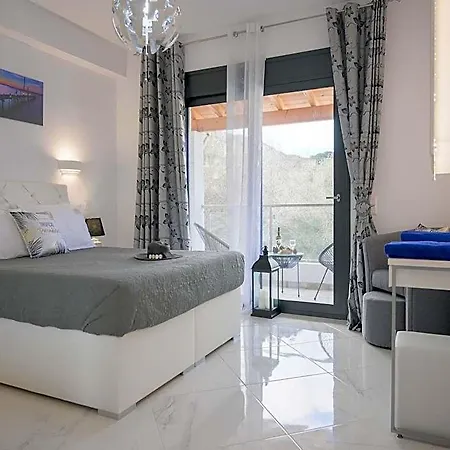Diamond Luxury Corfu Mesongí