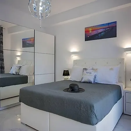 Diamond Luxury Corfu 3*